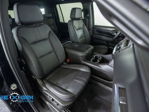 Used 2024 Chevrolet Suburban RST w/ Luxury Package AWD/4WD image 44
