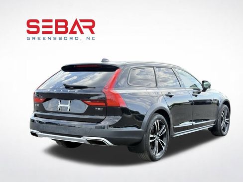 Used 2018 Volvo V90 T5 Cross Country w/ Convenience Package AWD/4WD image 12
