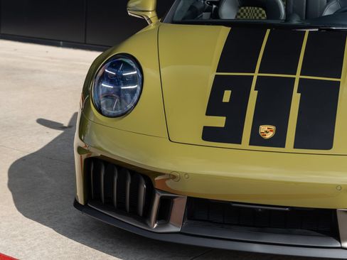 Certified 2026 Porsche 911 GTS RWD image 30