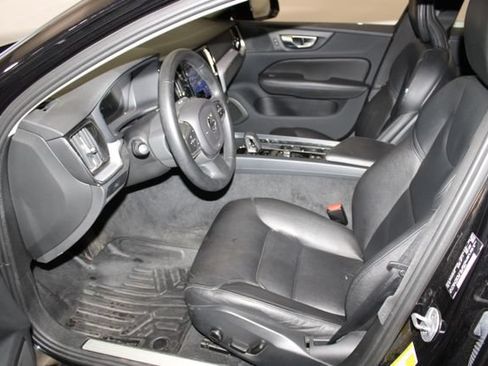 Used 2024 Volvo S60 B5 Core AWD/4WD image 8