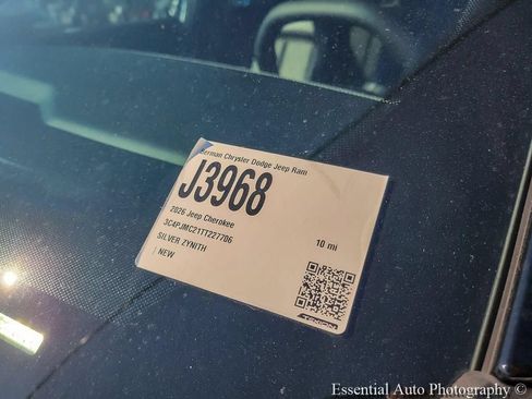 Used 2026 Jeep Cherokee Overland AWD/4WD image 27