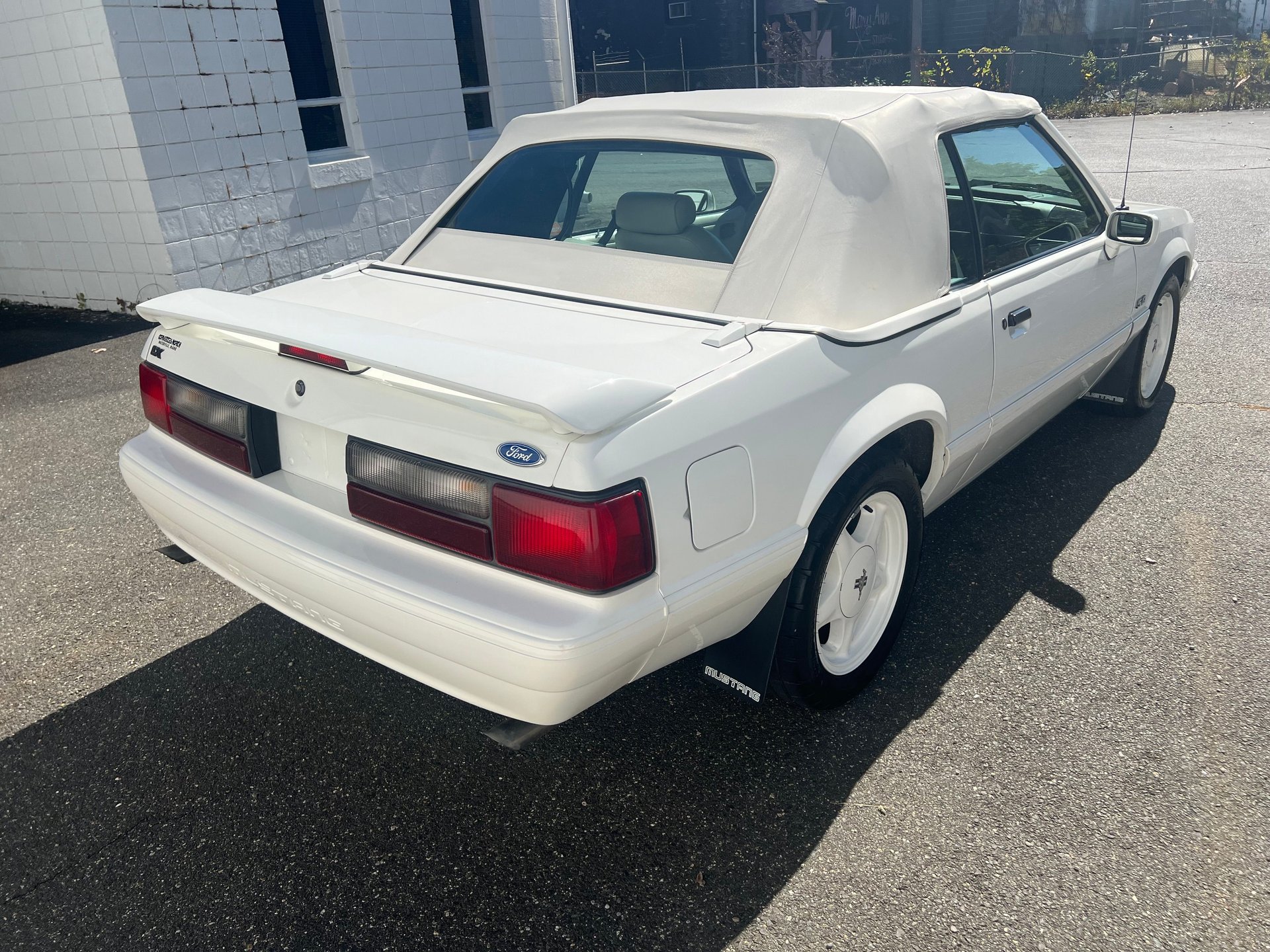 Used 1993 Ford Mustang LX RWD image 9