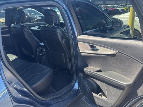 Used 2018 Lincoln MKX Premiere image 6