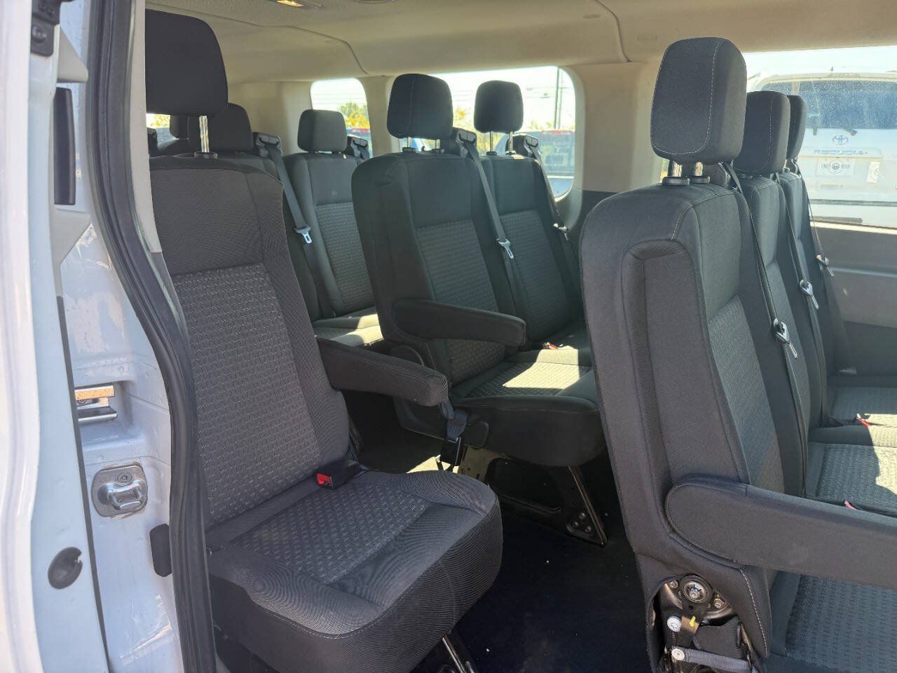 Used 2023 Ford Transit 350 XLT RWD image 15