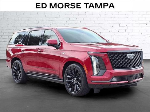 Used 2026 Cadillac Escalade Platinum Sport w/ LPO, ONYX Package AWD/4WD image 5