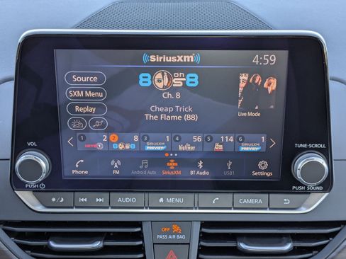 Used 2025 Nissan Altima 2.5 SV FWD image 24
