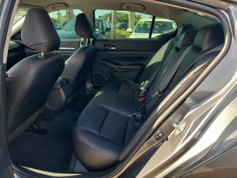 Certified 2024 Nissan Altima 2.5 SR FWD image 10