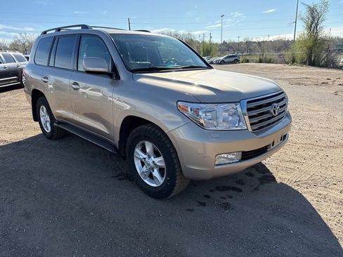 Used 2010 Toyota Land Cruiser image 8