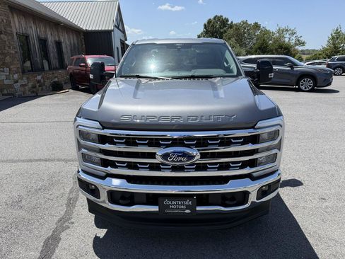 Used 2025 Ford F250 Lariat AWD/4WD image 11
