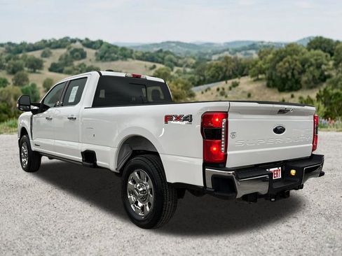 Used 2024 Ford F350 Lariat w/ Lariat Ultimate Package AWD/4WD image 3