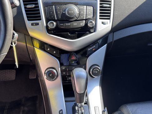 Used 2011 Chevrolet Cruze LT FWD image 21