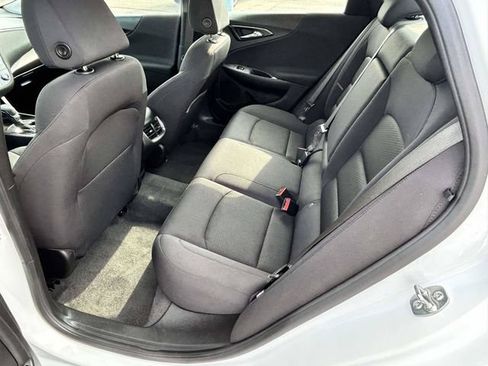 Used 2025 Chevrolet Malibu LT FWD image 23