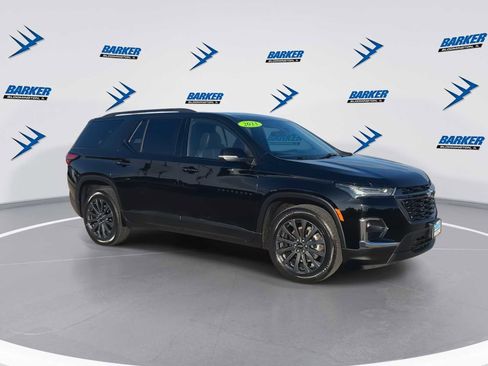 Used 2023 Chevrolet Traverse RS w/ LPO, Floor Liner Package image 5