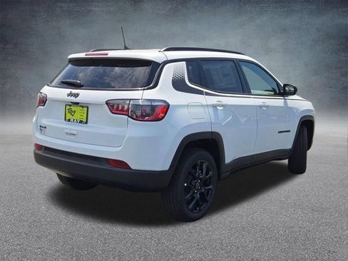 New 2026 Jeep Compass Latitude AWD/4WD image 14