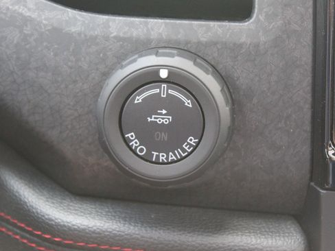Used 2023 Ford Expedition Limited AWD/4WD image 29