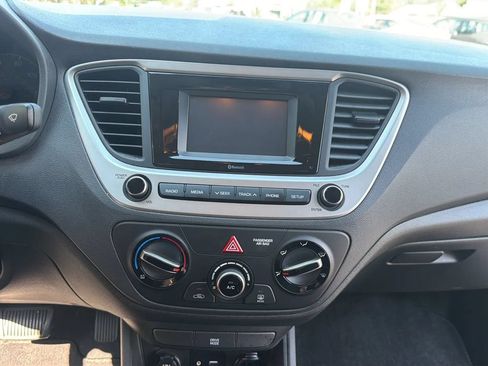 Used 2020 Hyundai Accent SE FWD image 18
