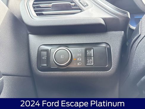 Used 2024 Ford Escape Platinum AWD/4WD image 25