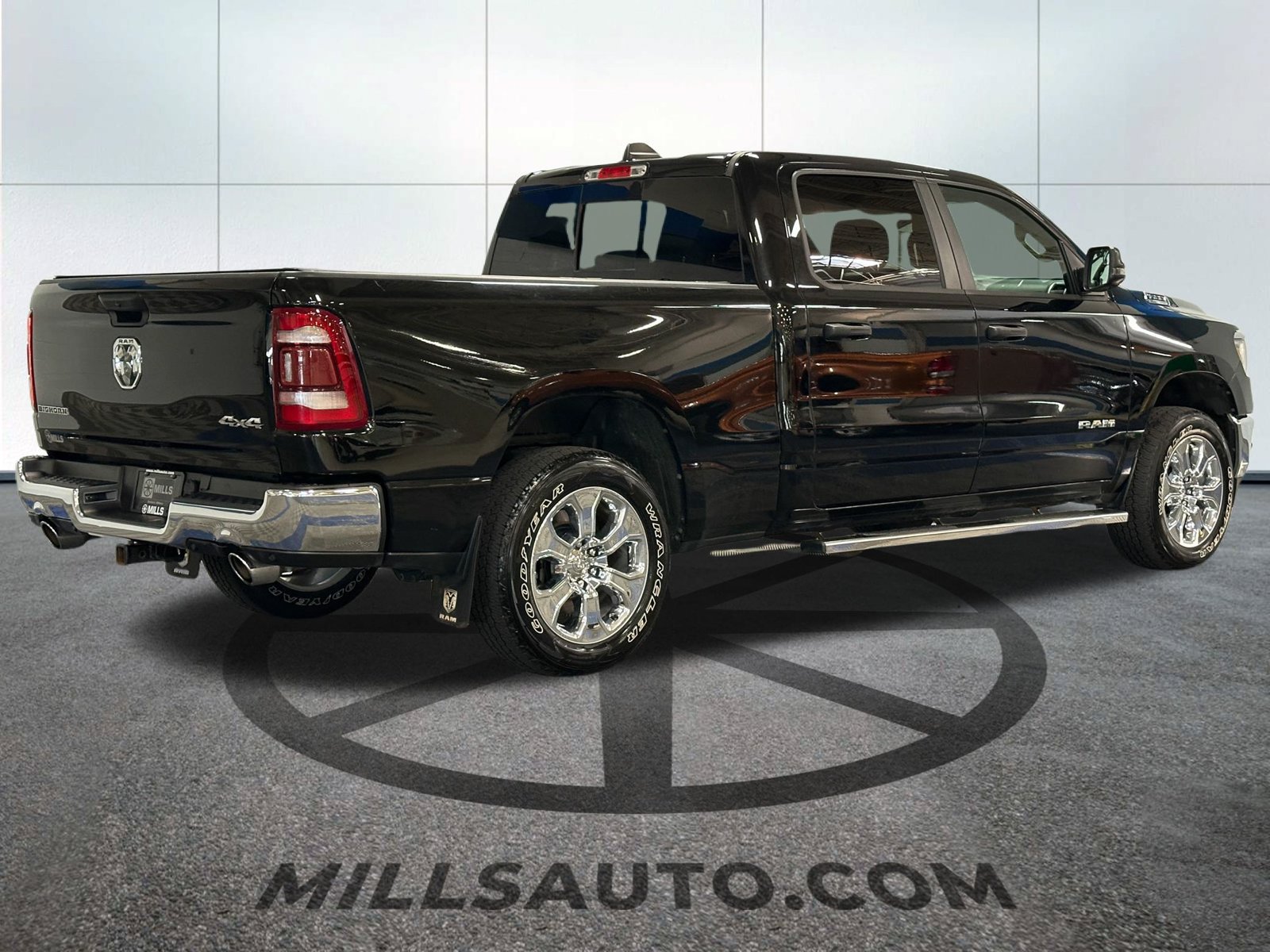 Used 2023 RAM 1500 Big Horn AWD/4WD image 9