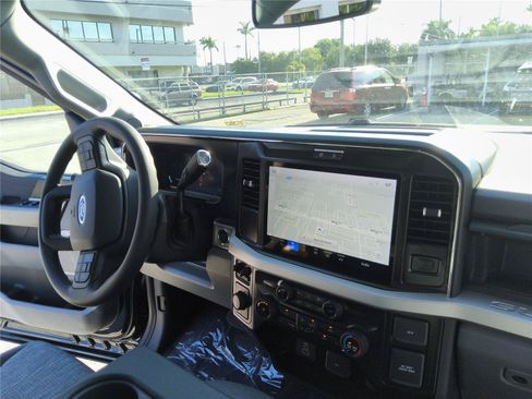 New 2026 Ford F350 XLT w/ XLT Premium Package AWD/4WD image 28
