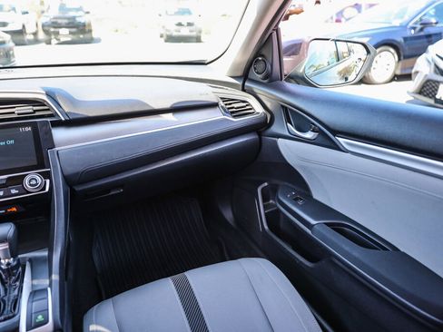 Used 2017 Honda Civic EX image 5