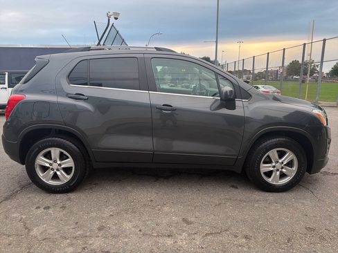 Used 2016 Chevrolet Trax LT AWD/4WD image 6