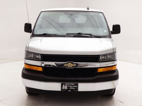 Used 2018 Chevrolet Express 3500 LT w/ LT Preferred Equipment Group image 5