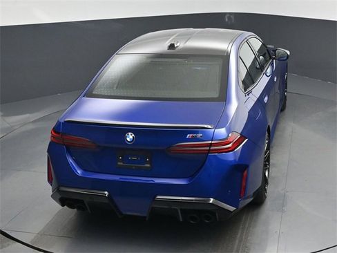 Used 2025 BMW M5 w/ Carbon Package image 58