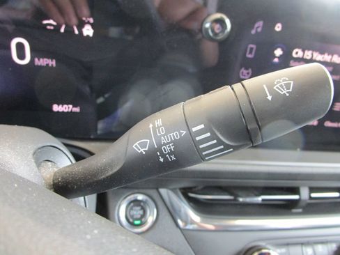 Used 2024 Buick Envista Preferred w/ Convenience II Package FWD image 27