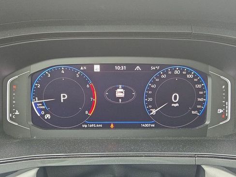 Used 2023 Volkswagen Taos SEL AWD/4WD image 9