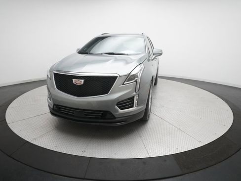 Used 2023 Cadillac XT5 Sportv w/ Technology Package image 12