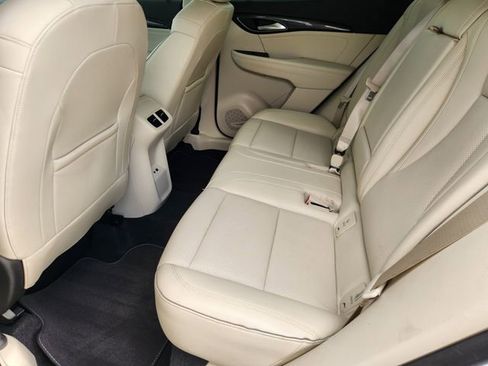 Used 2023 Buick Envision Essence image 30