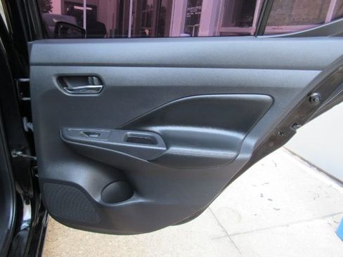 Used 2020 Nissan Versa SV image 21