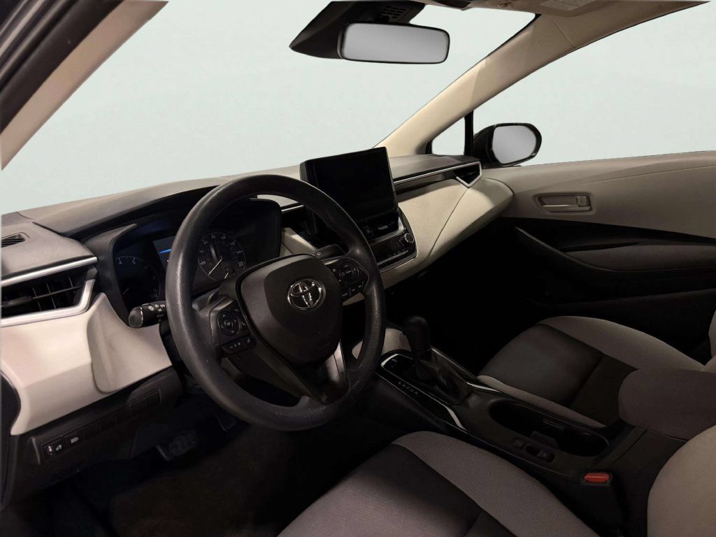 Used 2023 Toyota Corolla LE FWD image 14