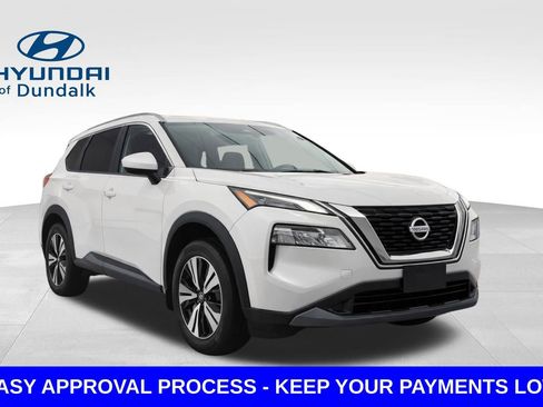 Used 2023 Nissan Rogue SV w/ SV Premium B Package image 3