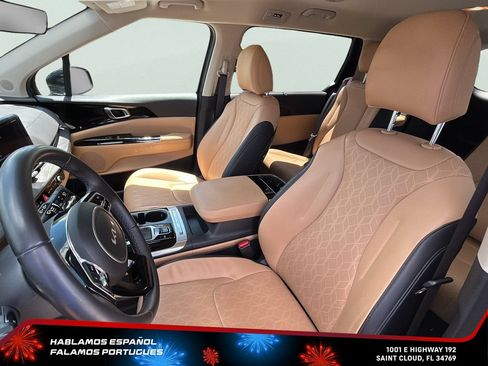 Used 2024 Kia Carnival EX FWD image 15