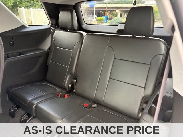 Used 2019 Chevrolet Traverse Premier w/ Driver Confidence II Package FWD image 38