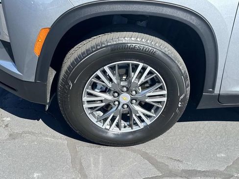 Certified 2024 Chevrolet Traverse LT w/ Trailering Package AWD/4WD image 30
