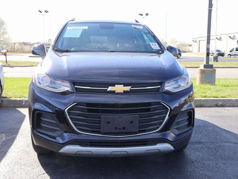 Used 2022 Chevrolet Trax LT w/ Driver Confidence Package image 6