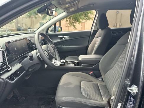 Used 2023 Kia Sportage LX AWD/4WD image 10