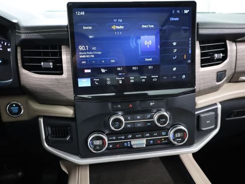 Certified 2024 Ford Expedition Limited image 30