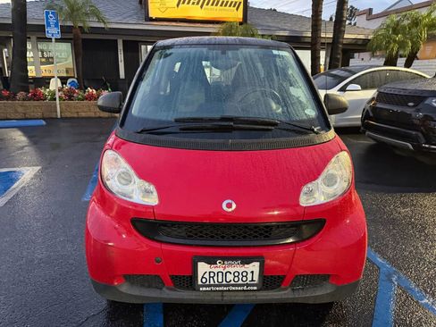 Used 2011 smart fortwo pure image 2