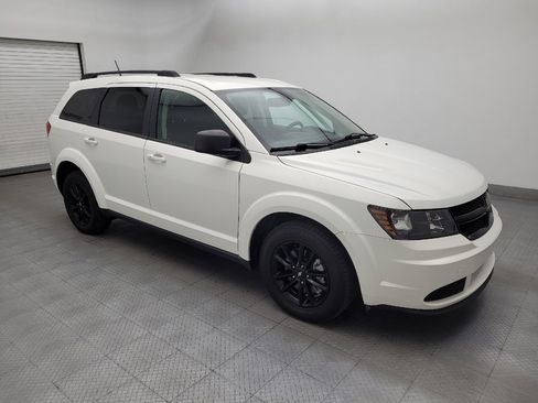 Used 2020 Dodge Journey SE w/ SE Popular Equipment Group FWD image 11