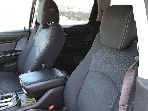 Used 2015 GMC Acadia SLE AWD/4WD image 4