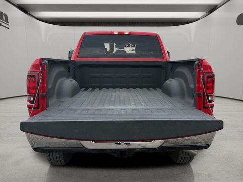 Used 2026 RAM 2500 Big Horn AWD/4WD image 9