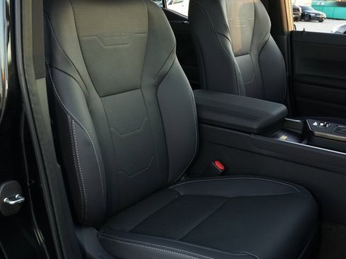 Used 2025 Lexus GX 550 image 10