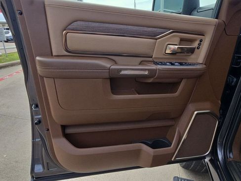 Used 2023 RAM 2500 Limited image 13