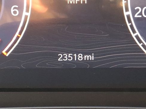 Certified 2023 Jeep Grand Cherokee Limited image 22