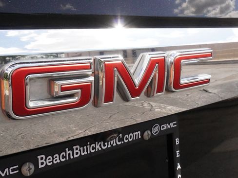 Used 2023 GMC Yukon SLT w/ SLT Premium Package AWD/4WD image 37