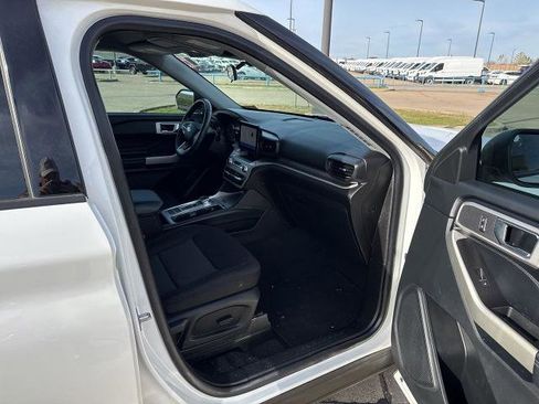 Certified 2022 Ford Explorer XLT image 14