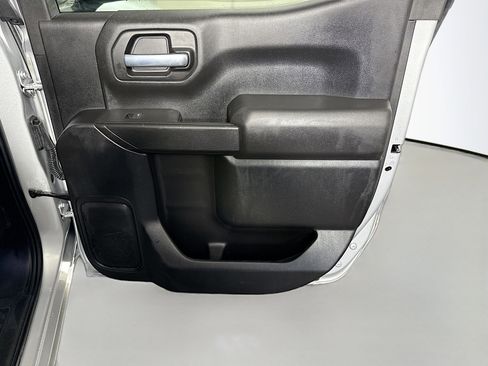 Used 2021 Chevrolet Silverado 1500 LT image 27